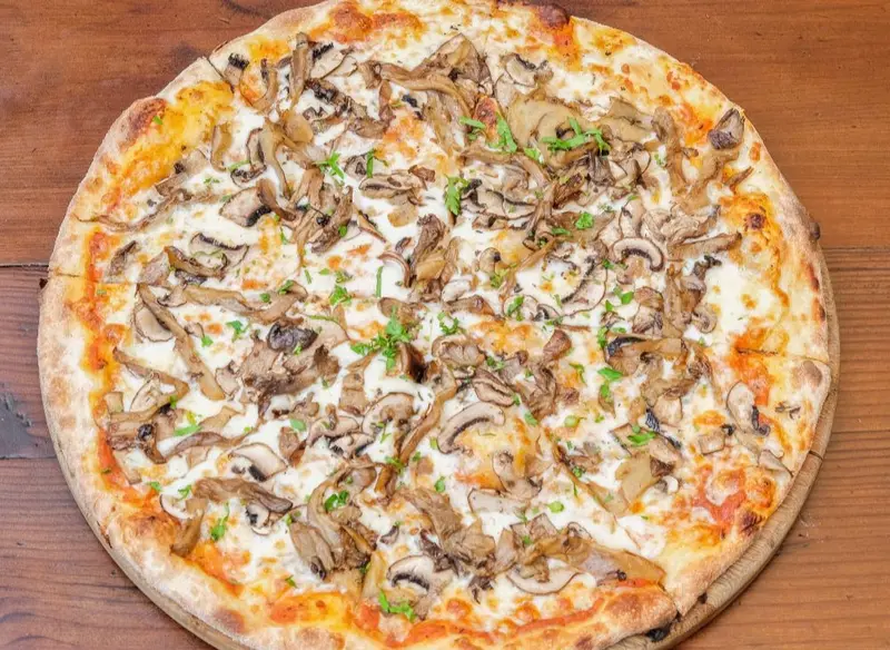 Kalamarlı Pizza (Orta Boy)