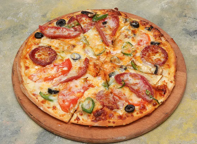 Salamlı Sosisli Pizza (Küçük Boy)